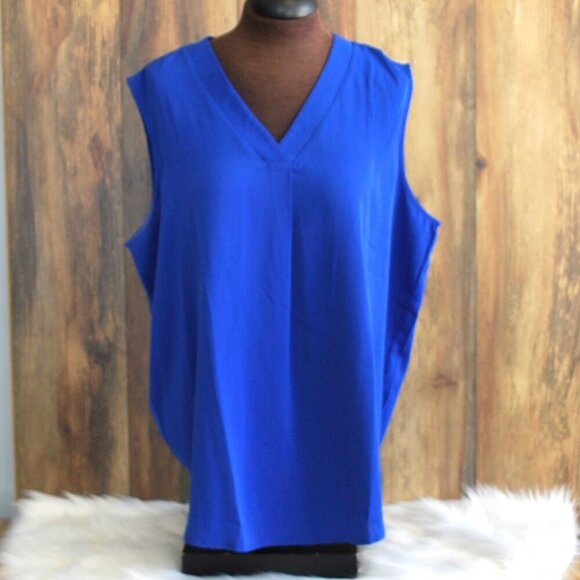 Que Zhu Tops - Que Zhu Plus Size Women's Blue Tank Blouse VNeck 2XL